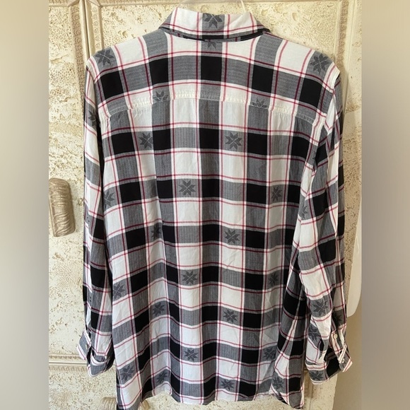 Talbots XL Snowflake Plaid button down shirt, black/white/red - Picture 2 of 4